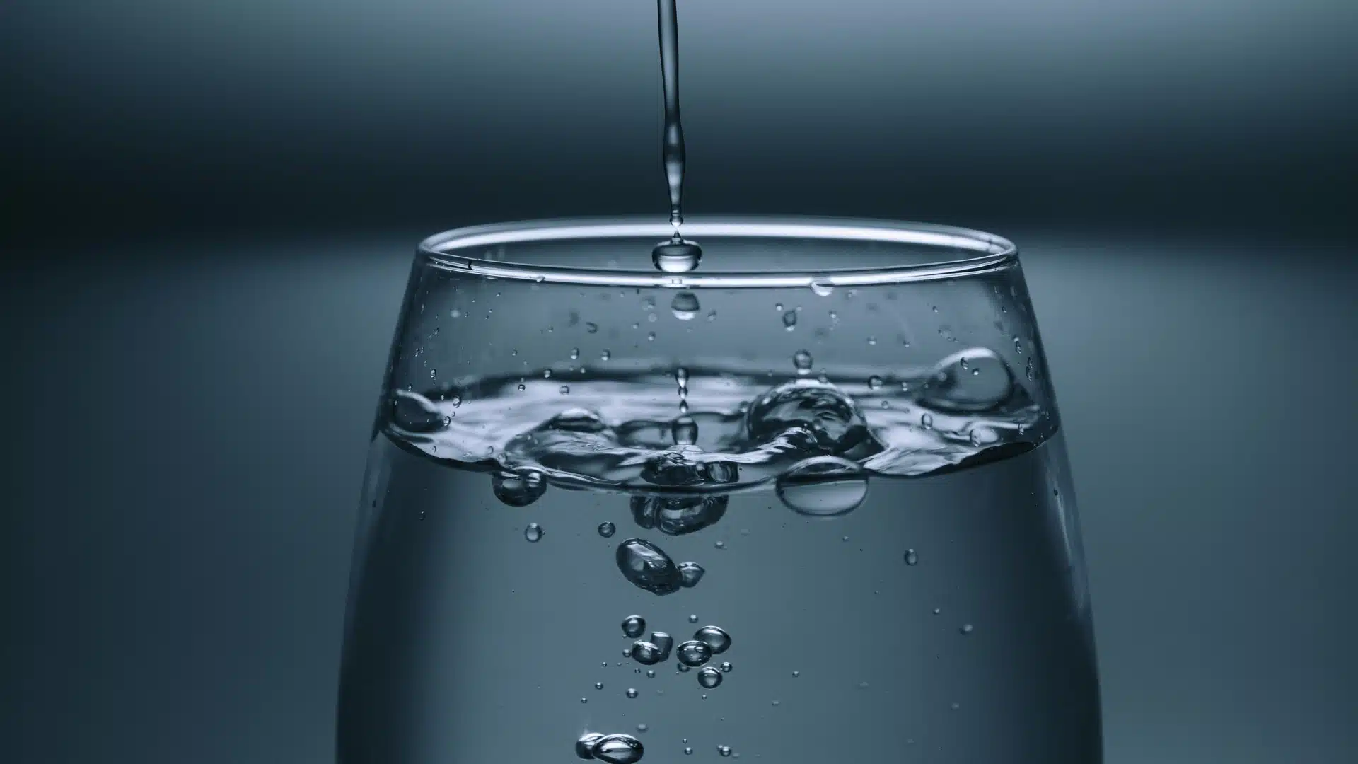 Pourquoi la location de fontaines à eau est une solution économique et pratique pour les entreprises ?