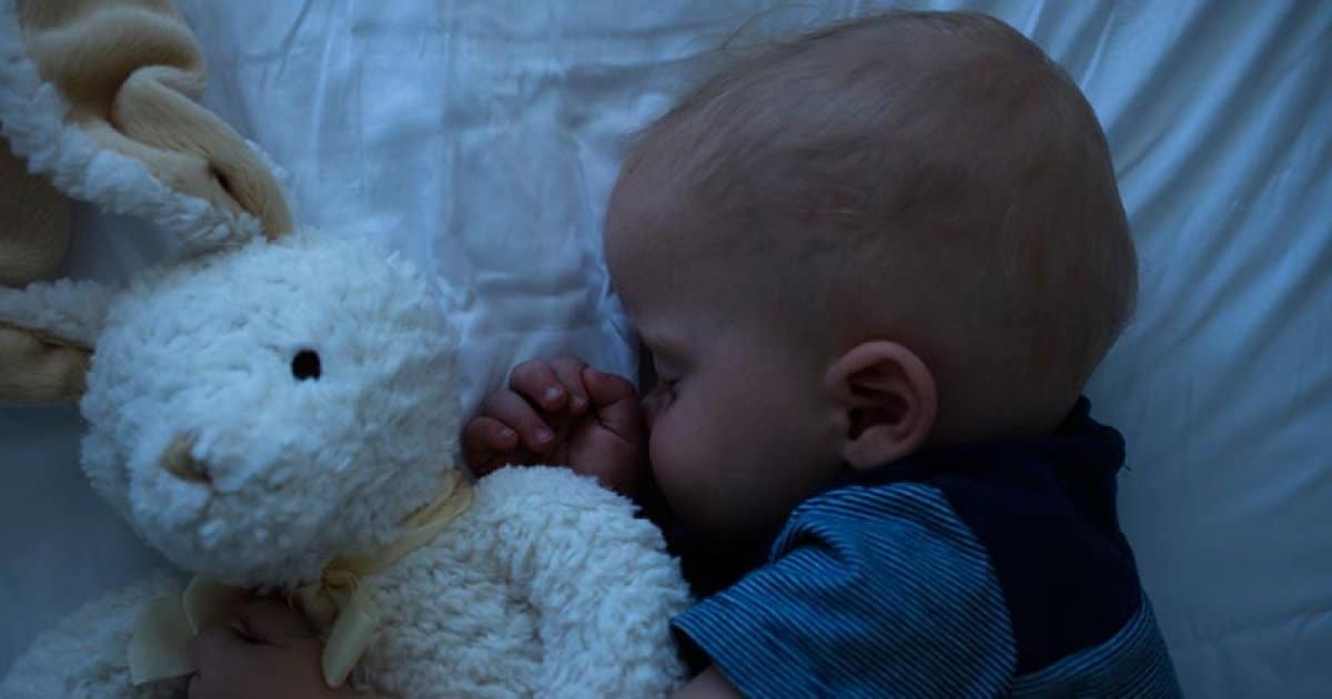 Un bébé qui fait ses nuits que fautil savoir?